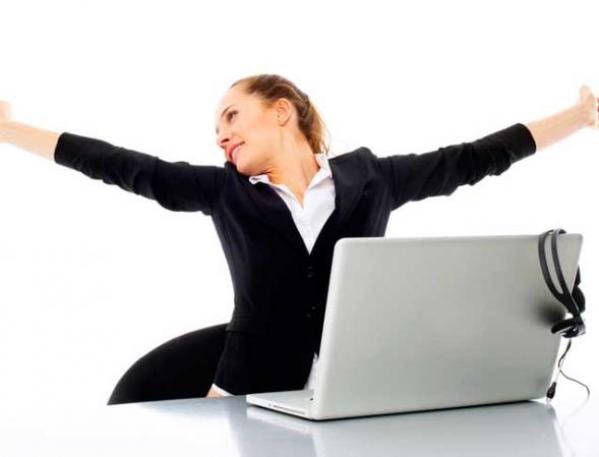 8 ท่าบริหาร วิธีผ่อนคลายเพื่อคนนั่งทำงาน